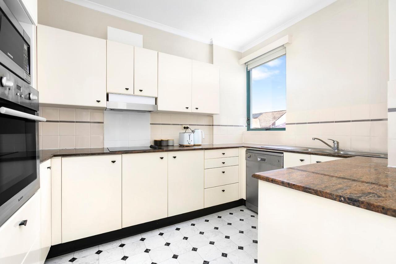 The Coogee View Beachfront Serviced Apartments 시드니 외부 사진