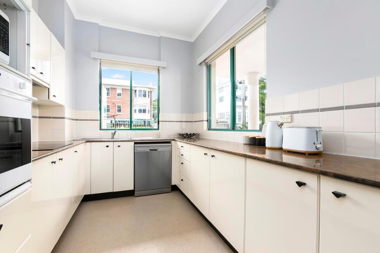The Coogee View Beachfront Serviced Apartments 시드니 외부 사진