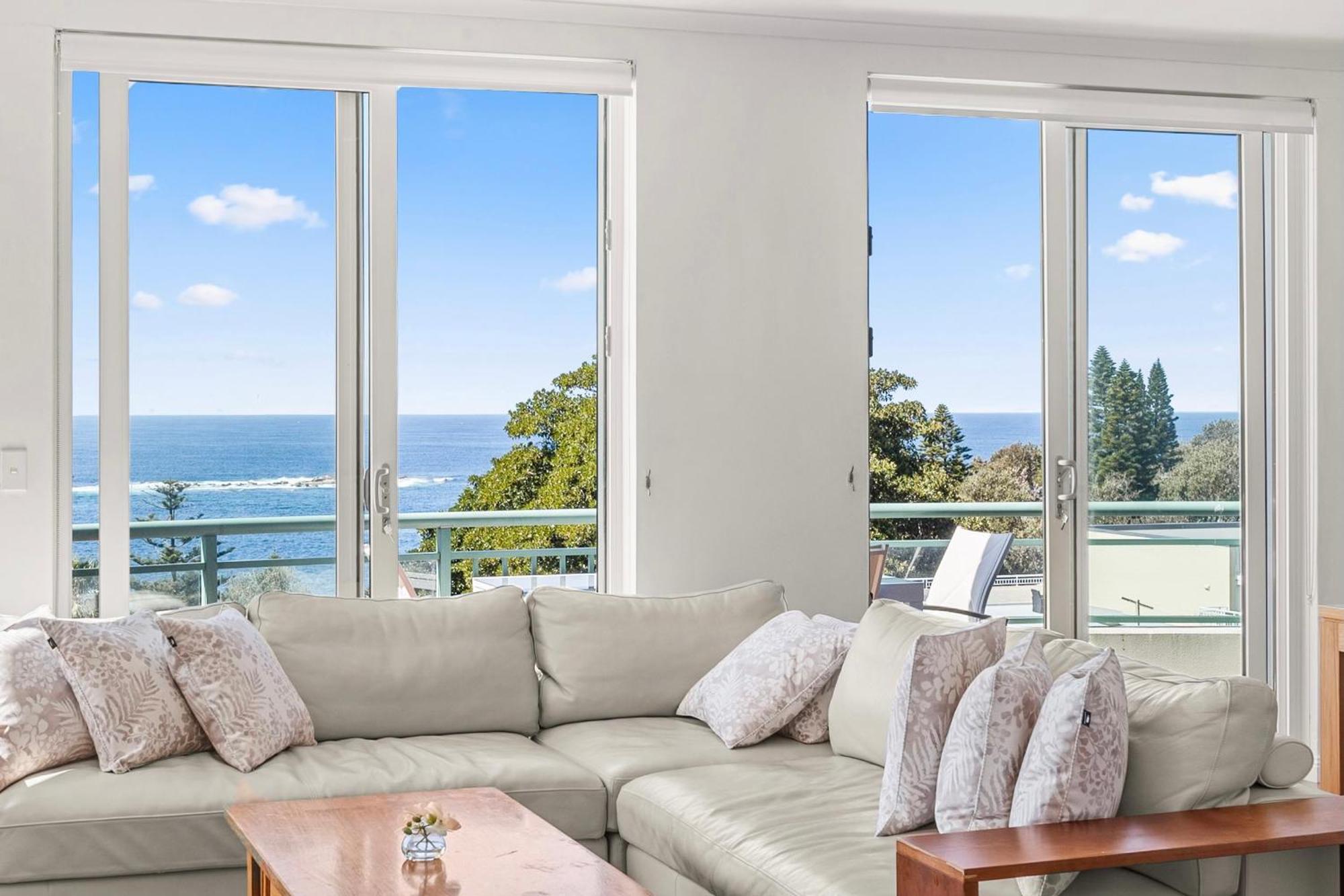 The Coogee View Beachfront Serviced Apartments 시드니 외부 사진